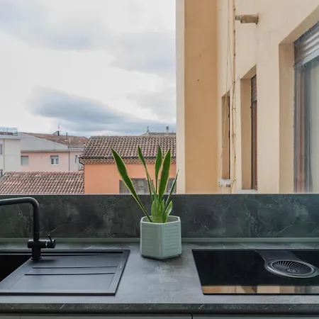 Dimore Santojanni - Il Salotto Dei Portici Nel Centro Di بوتنزا