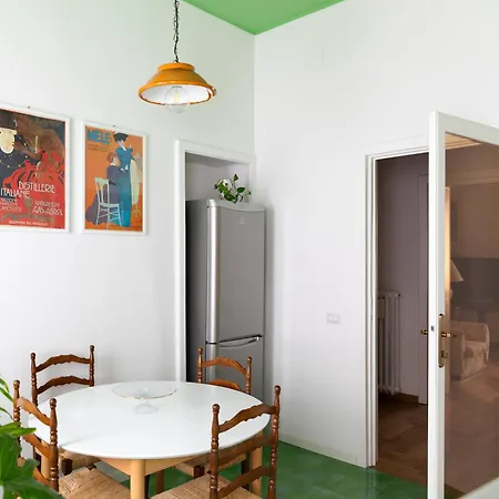 Dimore Santojanni - Il Salotto Dei Portici Nel Centro Di شقة بوتنزا